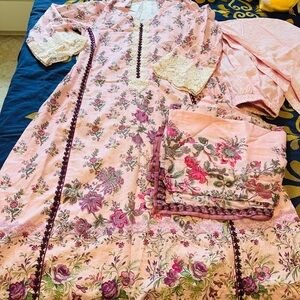Floral pink salwar kameej dress 3 PCs suit